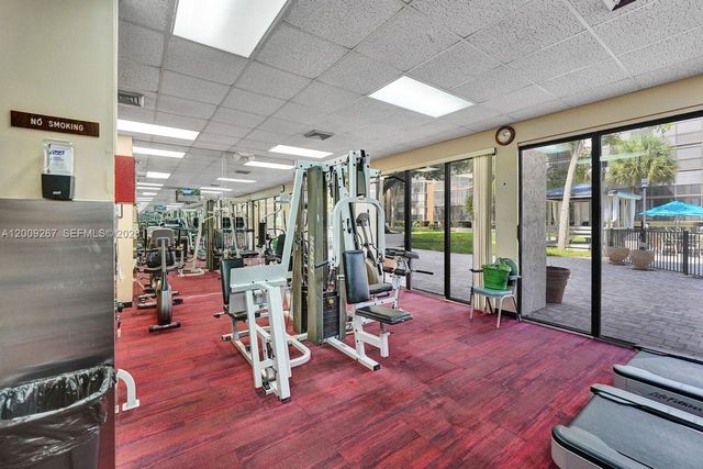 2806 N 46th Ave D637, Hollywood, FL 33021