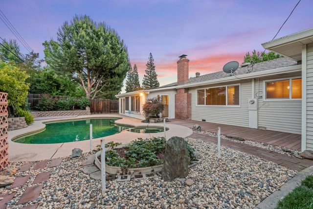 4341 Jan Dr, Carmichael, CA 95608