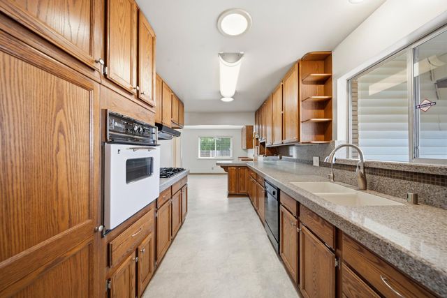 4341 Jan Dr, Carmichael, CA 95608