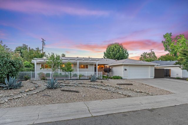 4341 Jan Dr, Carmichael, CA 95608