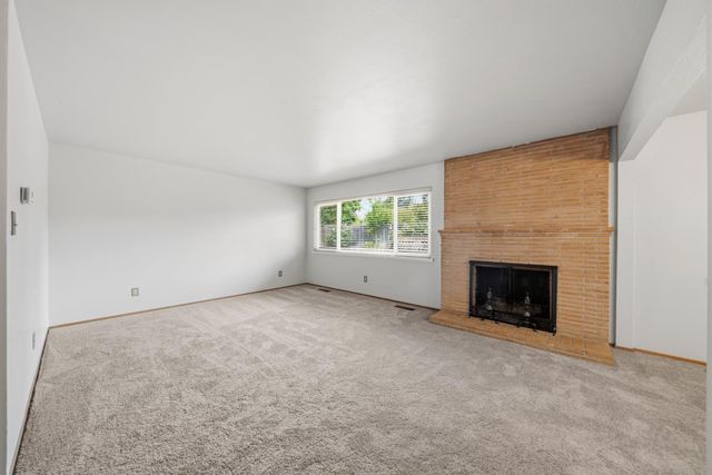 4341 Jan Dr, Carmichael, CA 95608