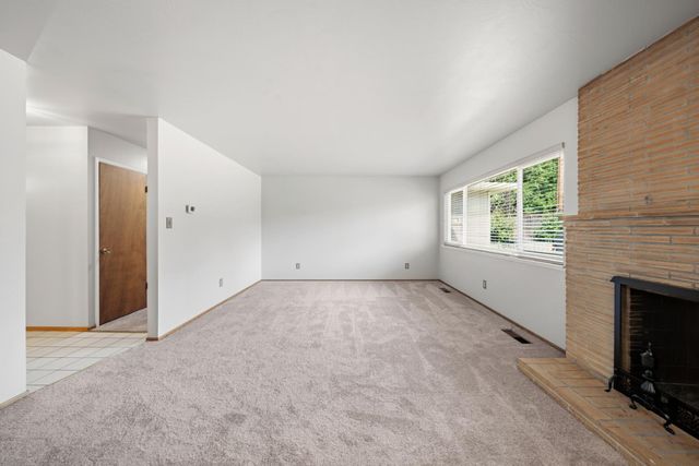 4341 Jan Dr, Carmichael, CA 95608