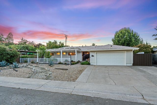 4341 Jan Dr, Carmichael, CA 95608