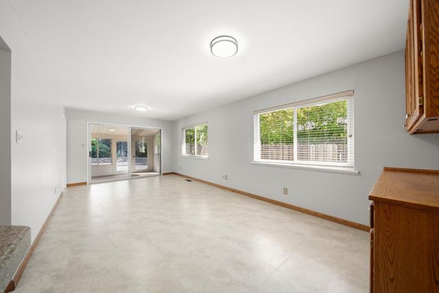 4341 Jan Dr, Carmichael, CA 95608