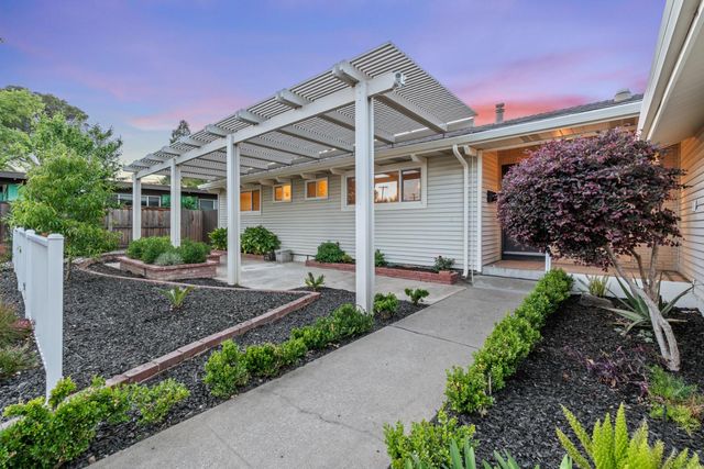4341 Jan Dr, Carmichael, CA 95608