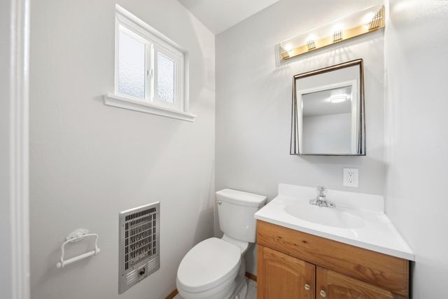 4341 Jan Dr, Carmichael, CA 95608