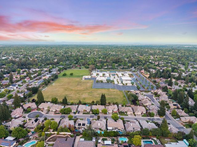 4341 Jan Dr, Carmichael, CA 95608