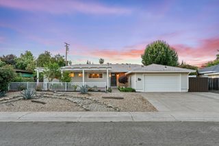 4341 Jan Dr, Carmichael, CA 95608