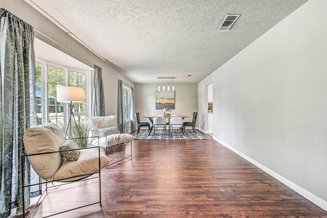 5315 Kingsmill Road, Friendswood, TX 77546