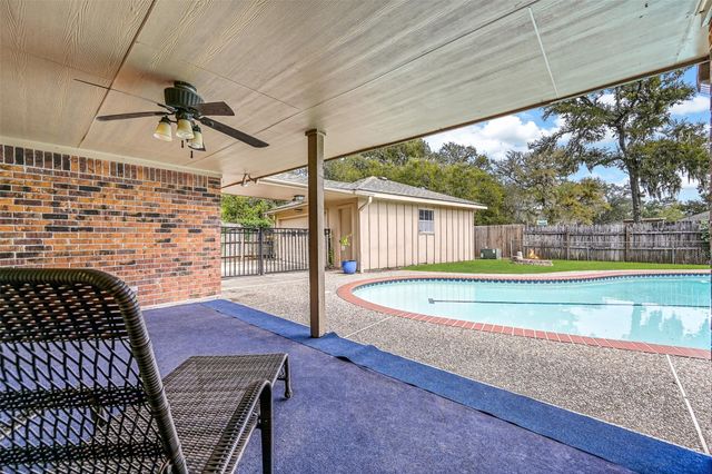 5315 Kingsmill Road, Friendswood, TX 77546