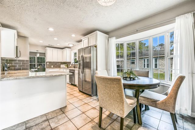 5315 Kingsmill Road, Friendswood, TX 77546