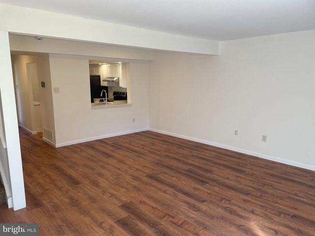 17 LOG POND DR, Horsham, PA 19044