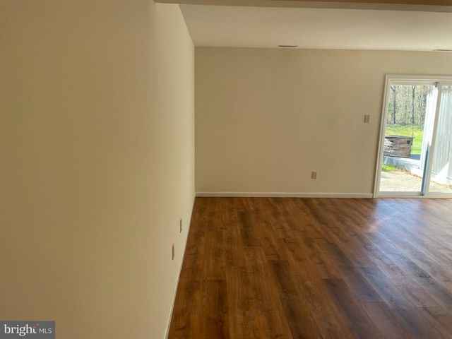 17 LOG POND DR, Horsham, PA 19044