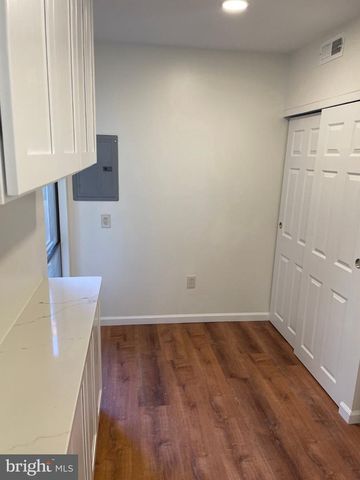 17 LOG POND DR, Horsham, PA 19044