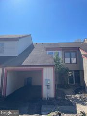 17 LOG POND DR, Horsham, PA 19044