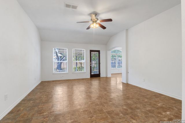 2143 Calle Del Sol, San Antonio, TX 78226