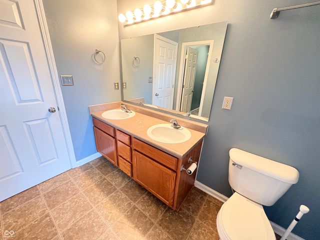 6633 Gadsen Court, Plainfield, IN 46168