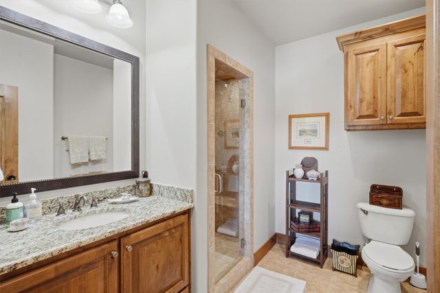 1671 Falls Creek Drive, Graford, TX 76449