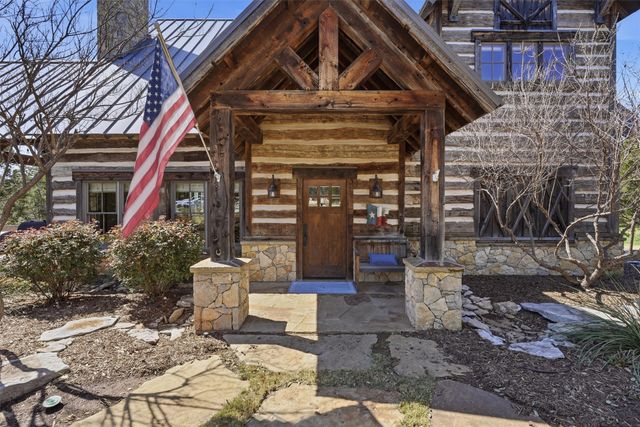 1671 Falls Creek Drive, Graford, TX 76449