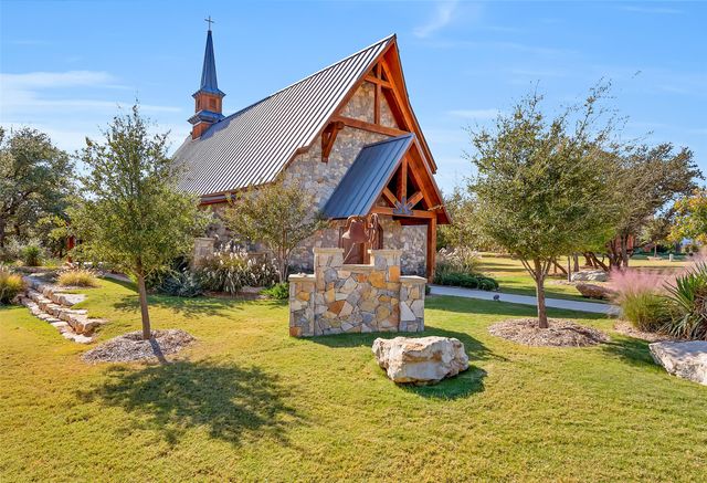 1671 Falls Creek Drive, Graford, TX 76449