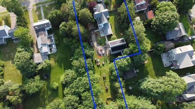 674 Webster St, Needham, MA 02492