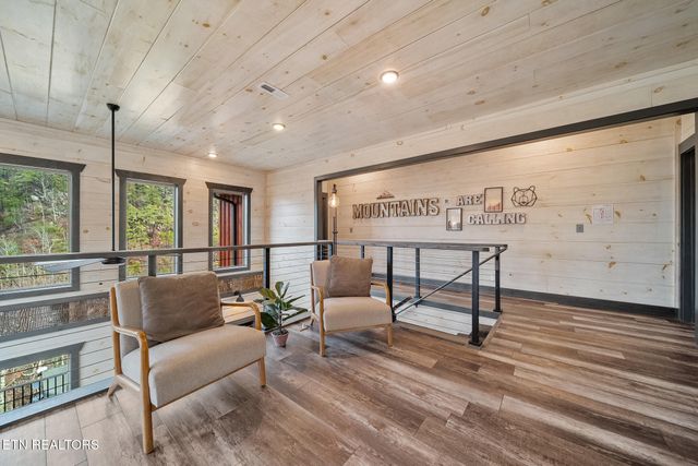 1125 Autumn Path Way, Sevierville, TN 37862