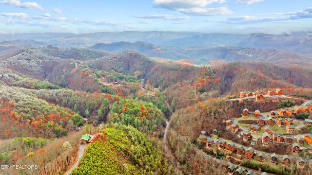 1125 Autumn Path Way, Sevierville, TN 37862
