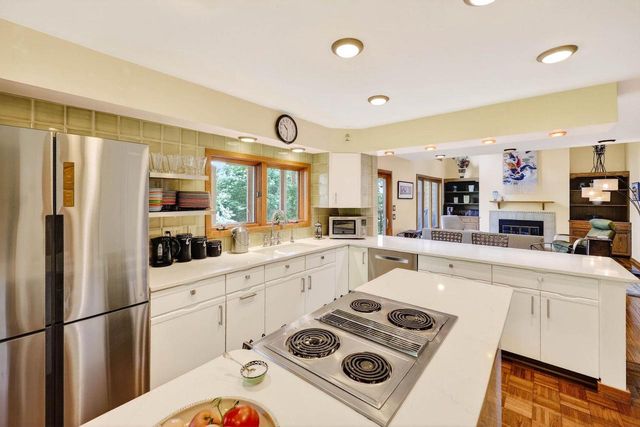118 Glenthistle Road, Madison, WI 53705
