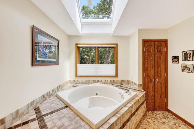 118 Glenthistle Road, Madison, WI 53705