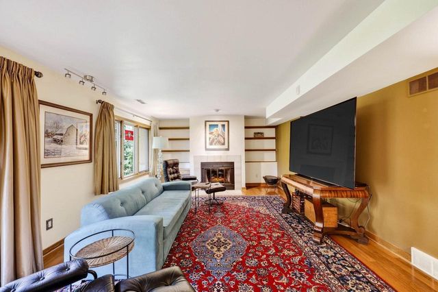 118 Glenthistle Road, Madison, WI 53705