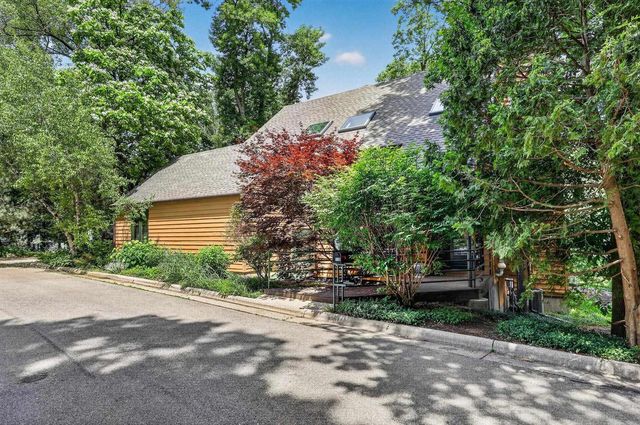 118 Glenthistle Road, Madison, WI 53705