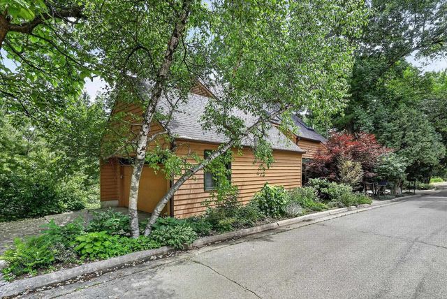 118 Glenthistle Road, Madison, WI 53705