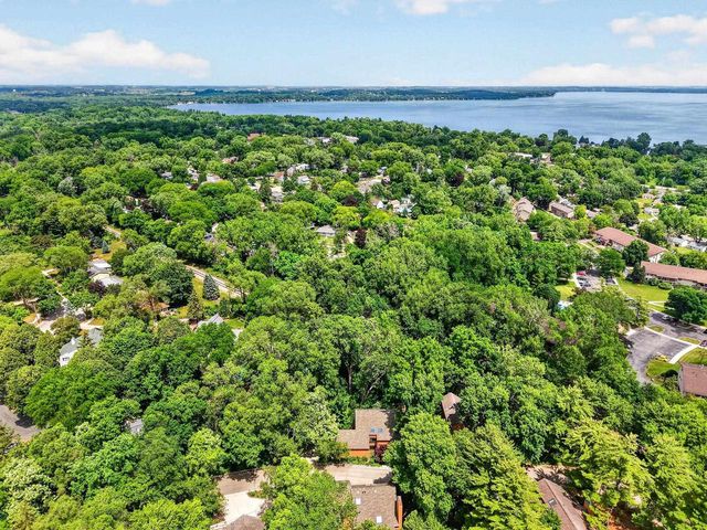 118 Glenthistle Road, Madison, WI 53705