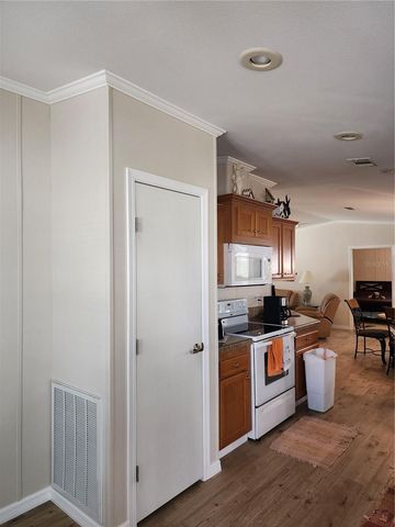 918 50TH AVENUE W, Bradenton, FL 34207