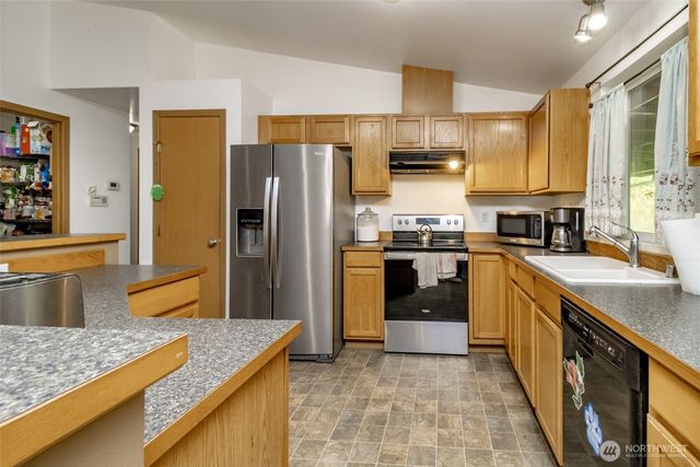 7605 295th, Roy, WA 98580