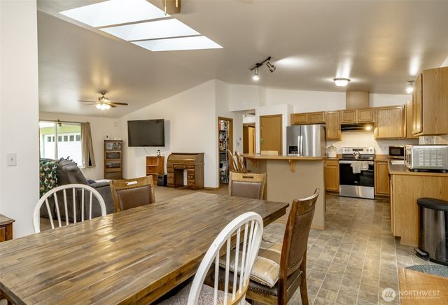 7605 295th, Roy, WA 98580