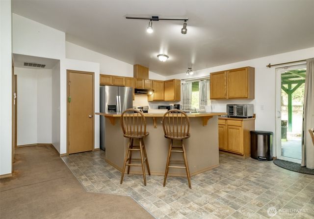 7605 295th, Roy, WA 98580