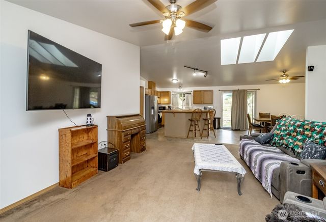 7605 295th, Roy, WA 98580