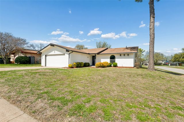 701 Salsbury Circle, Arlington, TX 76014