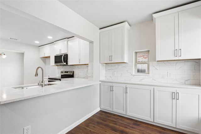 701 Salsbury Circle, Arlington, TX 76014