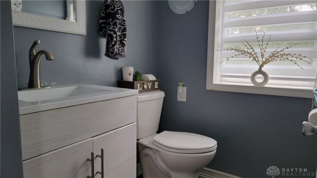 235 S Lansdowne Avenue, Jefferson Twp, OH 45417