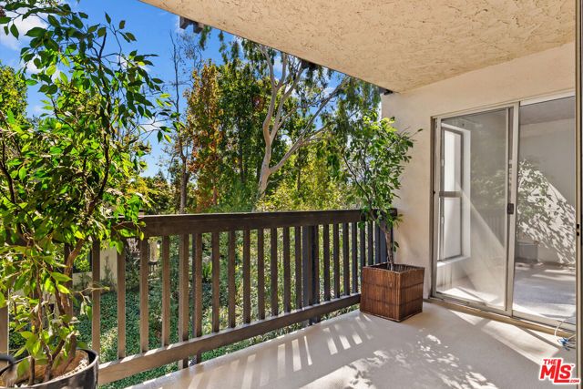 8207 Raintree Circle, Culver City, CA 90230