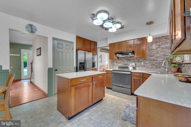 204 SHIRES WAY, Egg Harbor Township, NJ 08234