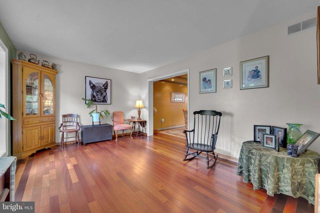 204 SHIRES WAY, Egg Harbor Township, NJ 08234