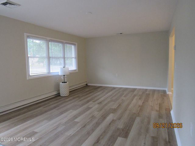 255 Dogwood Lane, Forked River, NJ 08731