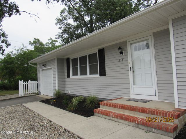 255 Dogwood Lane, Forked River, NJ 08731