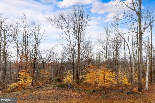 15 SOUTHWIND DR, Blackwood, NJ 08012