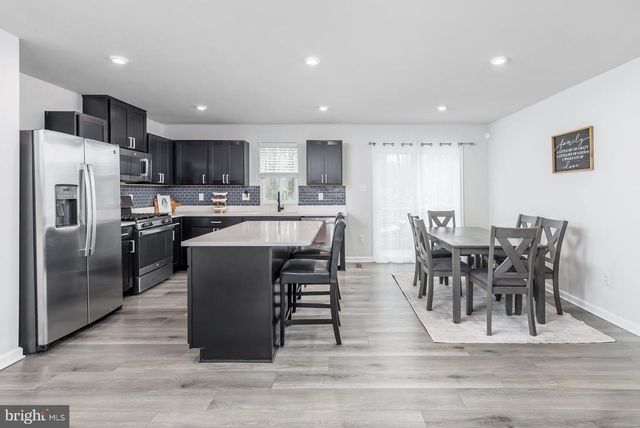 15 SOUTHWIND DR, Blackwood, NJ 08012