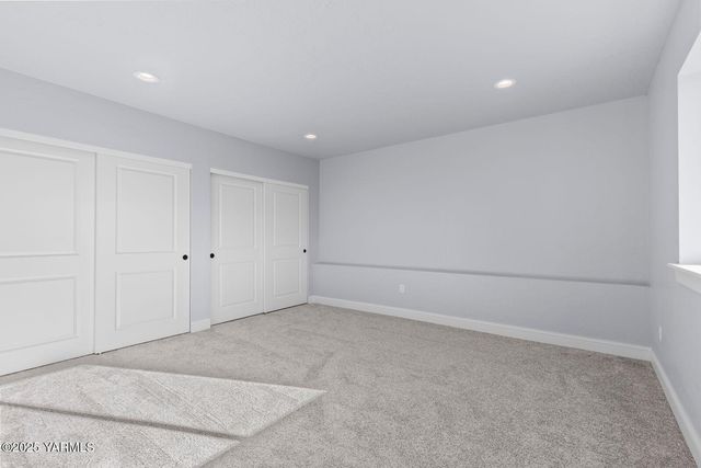 7920 Englewood Crest Dr, Yakima, WA 98908