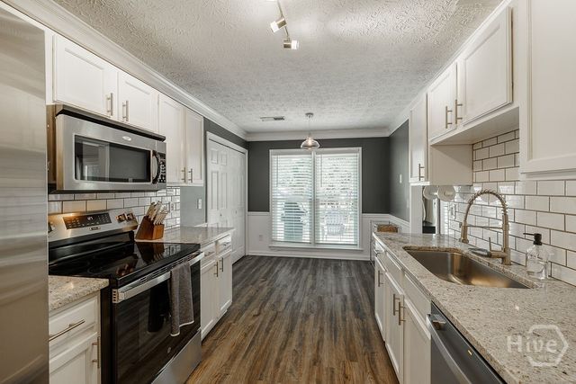 5685 Sugar Crossing Drive, Sugar Hill, GA 30518
